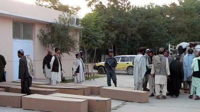 In der südafghanischen Provinz Kandahar sind mindestens 40 Menschen bei einem Sprengstoffanschlag auf ein Hochzeitsfest getöt