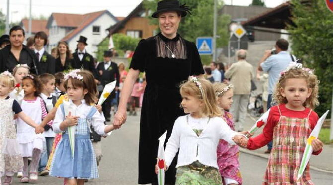 Groß und Klein waren am Wochenende in Altenburg mit Feuereifer bei der Sache: Mit historischen Kostümen und Trachten sorgten run