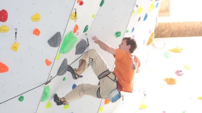 Kletterkünste bei der Einweihung der neuen Reutlinger DAV-Halle. ARCHIVFOTO: JOACHIM BAIER