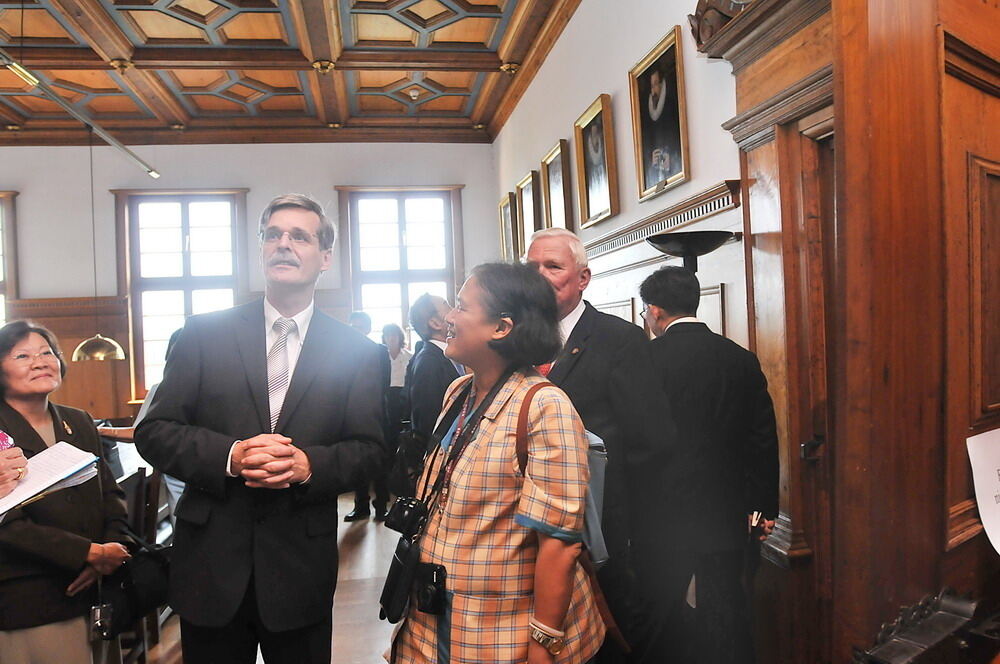 Die thailändische Prinzessin Maha Chakri Sirindhorn in Tübingen