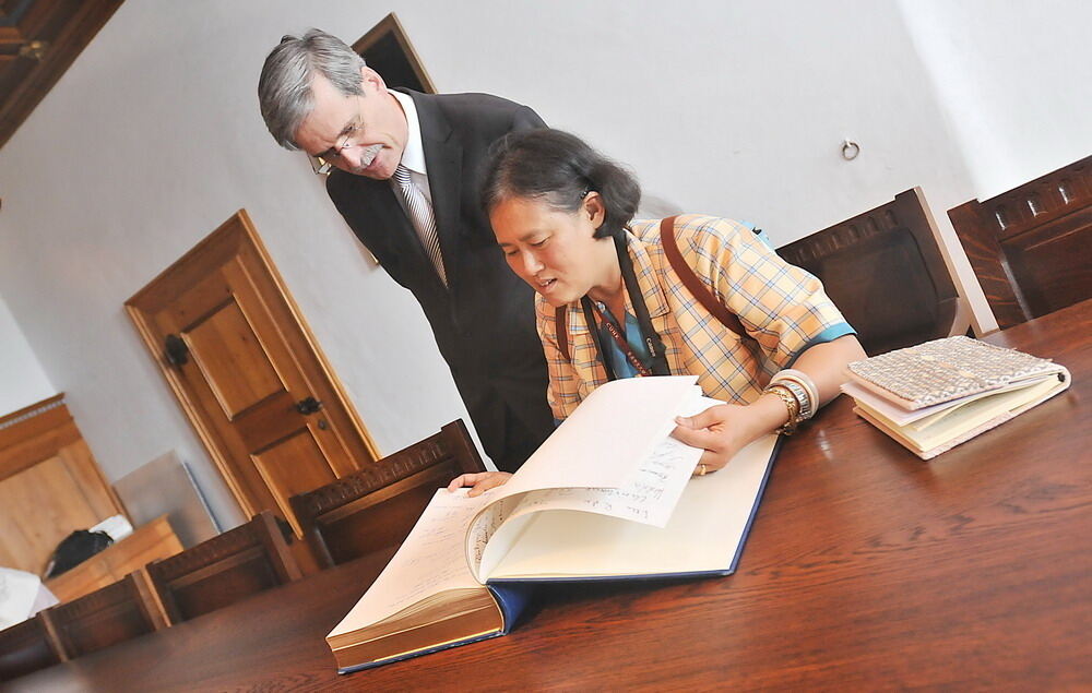 Die thailändische Prinzessin Maha Chakri Sirindhorn in Tübingen