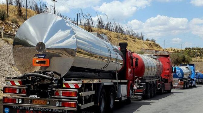 Seit Tagen streiken in Griechenland die Tank- und Lastwagenfahrer. Inzwischen gibt es kaum noch Benzin.