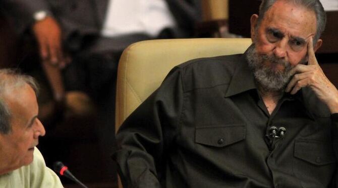 Die USA kritisierte Fidel Castro (re.) scharf, zu innenpolitischen Fragen äußerte er sich nicht.