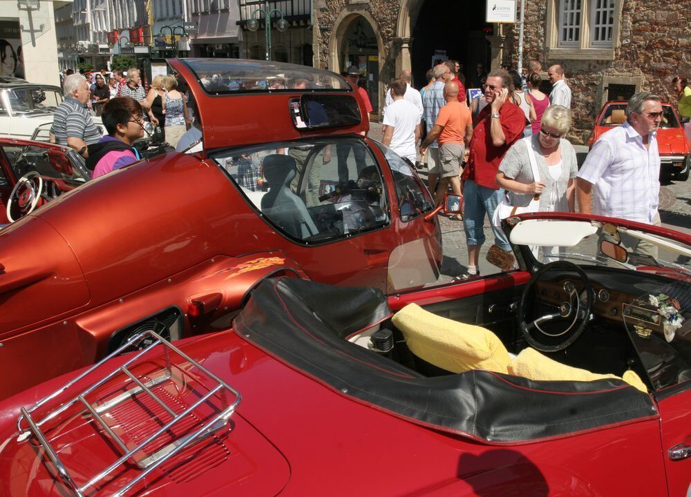 Oldtimertag auf dem Reutlinger Marktplatz August 2010