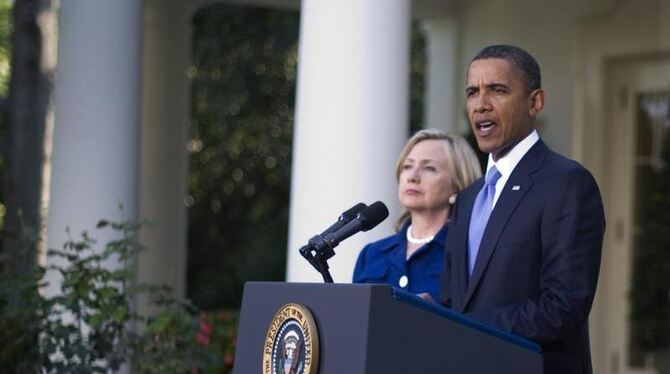 US-Präsident Obama und Außenministerin Hillary Clinton: Obama zeigte sich hoffnungsvoll: Er sei "vorsichtig optimistisch, abe