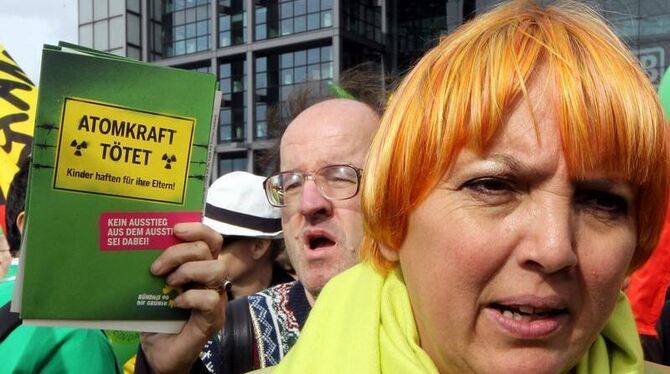 Grünen-Chefin Claudia Roth am vergangenen Samstag auf der Anti-Atom-Demonstration in Berlin.