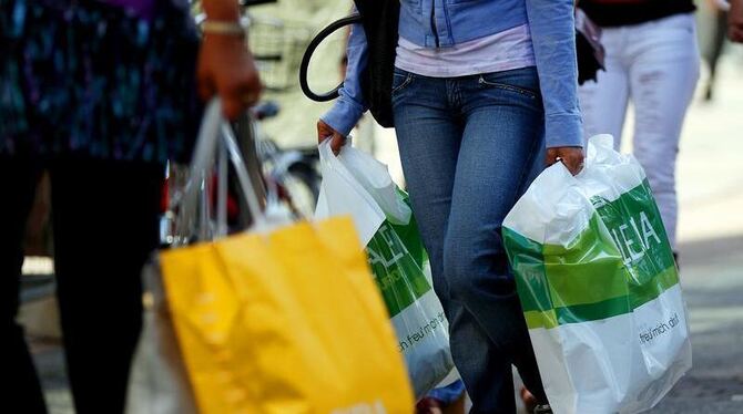 Bei den Konsumenten scheint die Krise vergessen: Die Verbraucherstimmung liegt wieder auf dem Niveau vom Sommer 2008