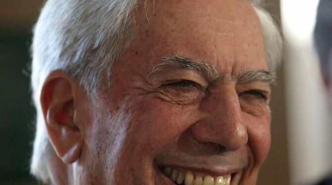 Mario Vargas Llosa erhält den Nobelpreis für Literatur. 