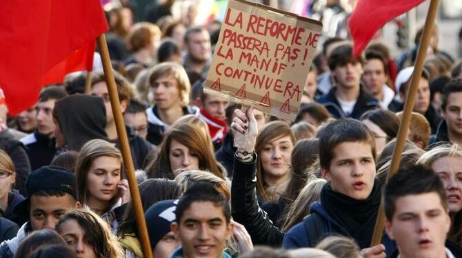 Schüler und Studenten demonstrieren in Lille gegen die geplante Rentenreform.