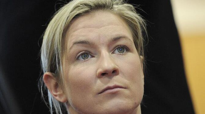 Eisschnellläuferin Claudia Pechstein plagte sich mit Selbstmordgedanken. Eisschnellläuferin Claudia Pechstein plagte sich mit Selbstmordgedanken.