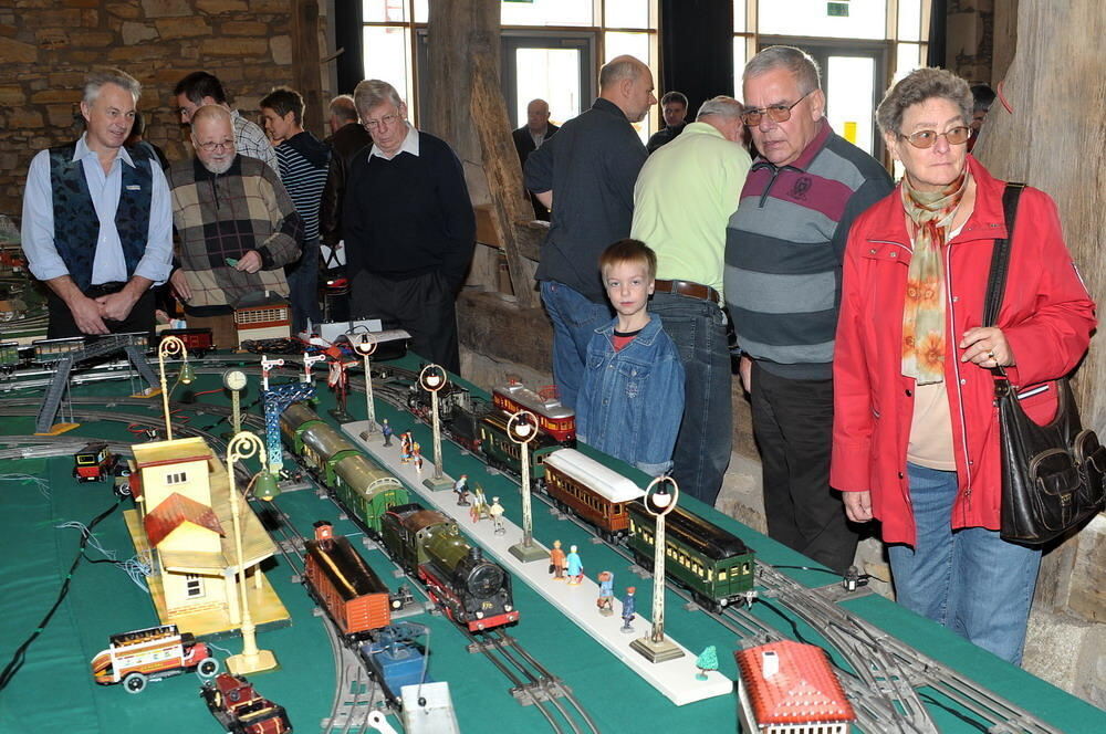 Kulturtreffen Liebhaber alter Spielzeugeisenbahnen Zehntscheuer Betzingen