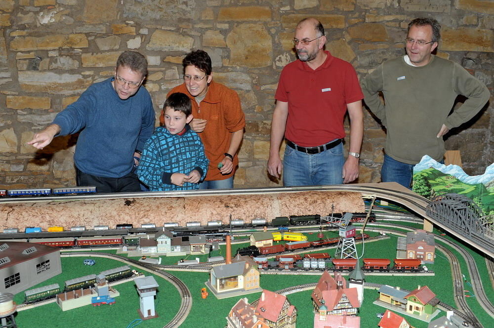 Kulturtreffen Liebhaber alter Spielzeugeisenbahnen Zehntscheuer Betzingen