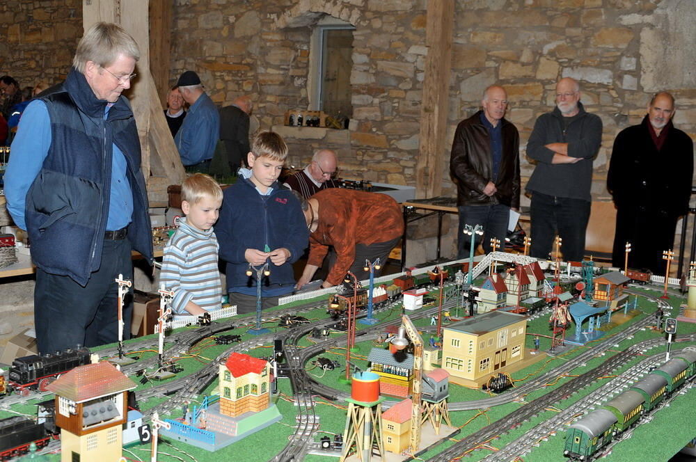 Kulturtreffen Liebhaber alter Spielzeugeisenbahnen Zehntscheuer Betzingen