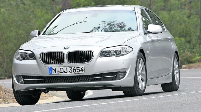 In der 520d-Version mit Start-Stopp-Automatik ist der BMW 5er sehr sparsam fahrbar. FOTOS: PR