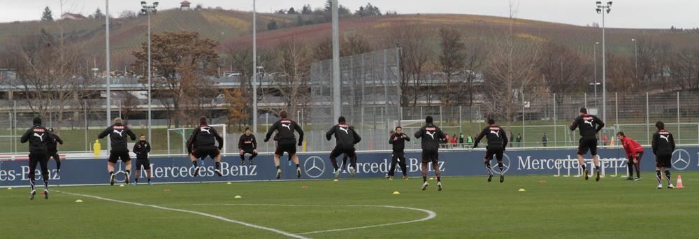 Zeitung macht Schule Trainingsbesuch beim VfB Stuttgart
