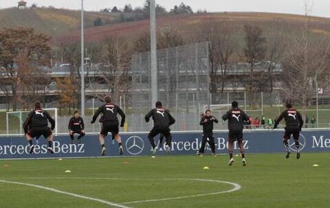 Zeitung macht Schule Trainingsbesuch beim VfB Stuttgart
