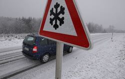 Am Samstagnachmittag und am Sonntagmorgen hatten Autofahrer in der Region Neckar-Alb mit schneeglatten Straßen zu kämpfen.