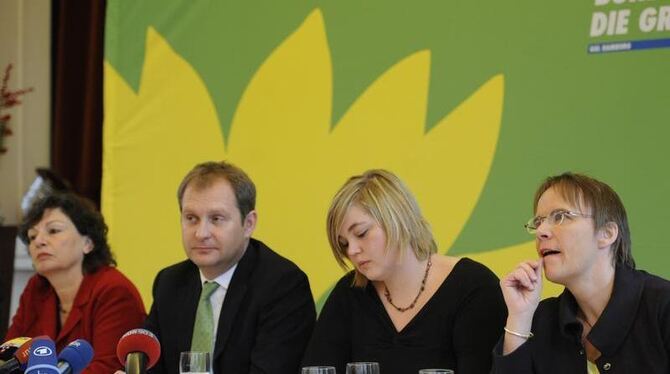 Hamburgs Zweite Bürgermeisterin Christa Goetsch, Jens Kerstan, Fraktionsvorsitzender der Grün-Alternative Liste (GAL), die GA