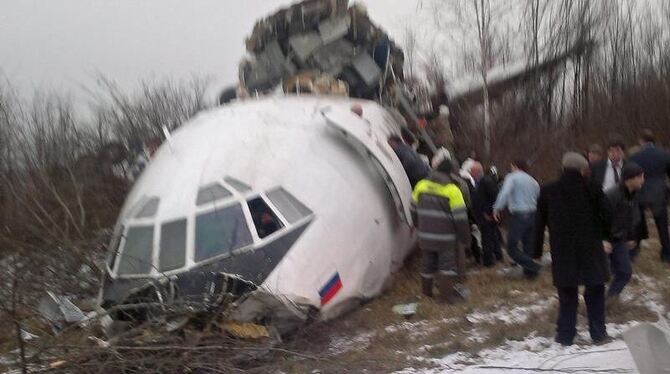 Das Wrack der Tupolew Tu-154 nach dem Unglück.