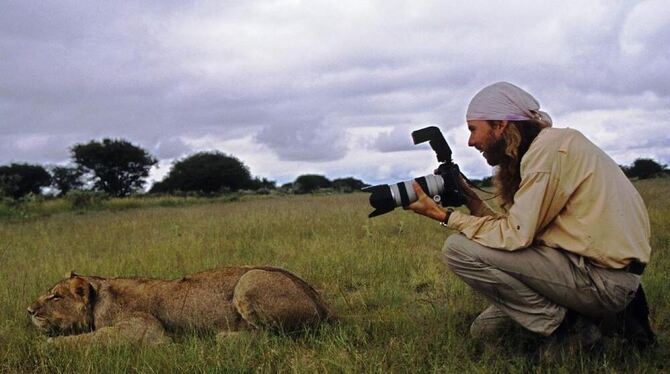Matto Barfuß war jahrelang auf den Spuren der Löwen in Afrika unterwegs. FOTO: NOACK Matto Barfuß war jahrelang auf den Spuren der Löwen in Afrika unterwegs. FOTO: NOACK
