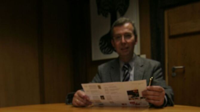 Der Mann hinter dem Programm des Kulturtreffs, den fast nichts auf die Palme bringt: Bad Urachs Kulturreferent Thomas Braun. GEA Der Mann hinter dem Programm des Kulturtreffs, den fast nichts auf die Palme bringt: Bad Urachs Kulturreferent Thomas Braun. GEA