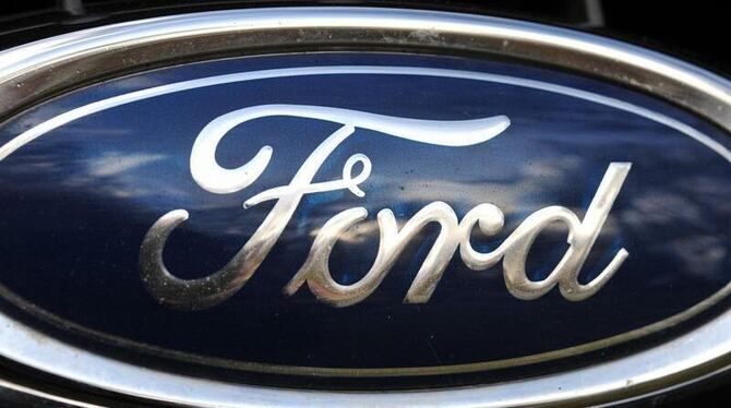 Das Logo des Automobilherstellers Ford.