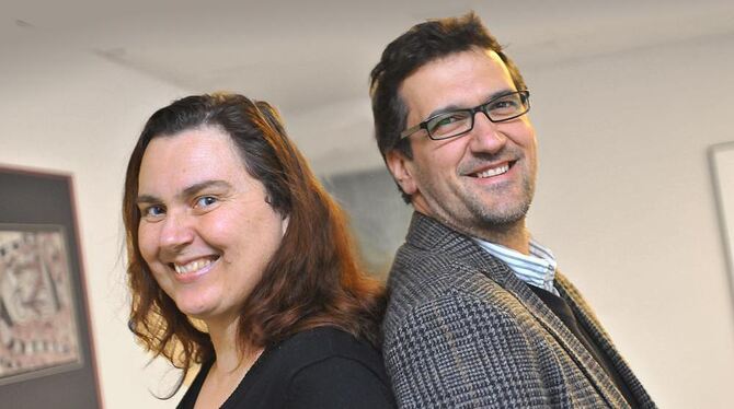 Reni Gaubatz und Ralf Schmidt treten am Samstag mit ihren acht Bandkollegen in der »Waldesslust« auf. FOTO: TRINKHAUS Reni Gaubatz und Ralf Schmidt treten am Samstag mit ihren acht Bandkollegen in der »Waldesslust« auf. FOTO: TRINKHAUS