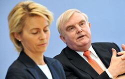 DIHK-Präsident Driftmann zusammen mit Bundesarbeitsministerin von der Leyen. (Archivbild)