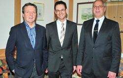 Die neugewählten SSV-Verantwortlichen (von links): Eberhard Spohn, Präsident Dr. Karsten Amann und Bernd Störzinger. GEA-FOTO:ME