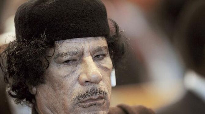 Die Proteste richten sich gegen den libyschen Staatschef Muammar al-Gaddafi.