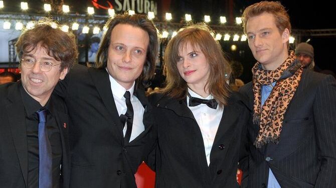 Andres Veiel (l-r), August Diehl, Lena Lauzemis und Alexander Fehling auf dem roten Teppich. Andres Veiel (l-r), August Diehl, Lena Lauzemis und Alexander Fehling auf dem roten Teppich.