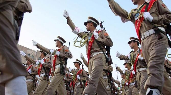 Am 40. Jahrestag der Revolution war die Welt noch in Ordnung: Libysche Soldaten paradieren in Tripoli. (Archivfoto)