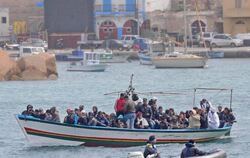 Bootsflüchtlinge aus Tunesien auf der italienischen Insel Lampedusa.