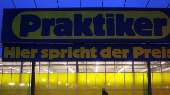 Ein Praktiker-Baumarkt bei Rostock: Praktiker kämpft noch mit den Folgen der Wirtschaftskrise im Ausland.