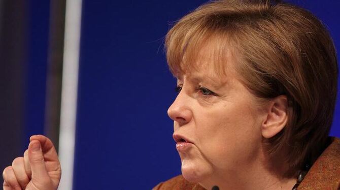 Kontroverses Ölgeschäft: Bundeskanzlerin Angela Merkel hat angeblich die Bundesbank angewiesen, die Transaktion zu stoppen.