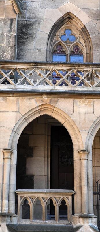 Foto 2: Seiteneingang an der Marienkirche von der Metzgerstraße aus. Foto 2: Seiteneingang an der Marienkirche von der Metzgerstraße aus.