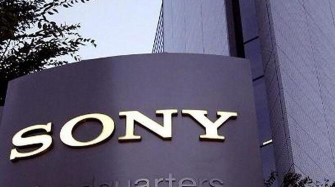 Sony-Zentrale in Tokio: Nach dem Hacker-Angriff auf Sonys PlayStation Network warnt der Konzern, dass neben Passwort oder Adr