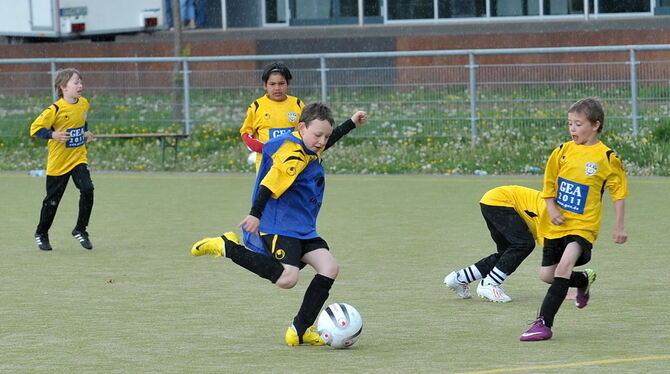 GEA-Fußballcamp beim SSV-Reutlingen