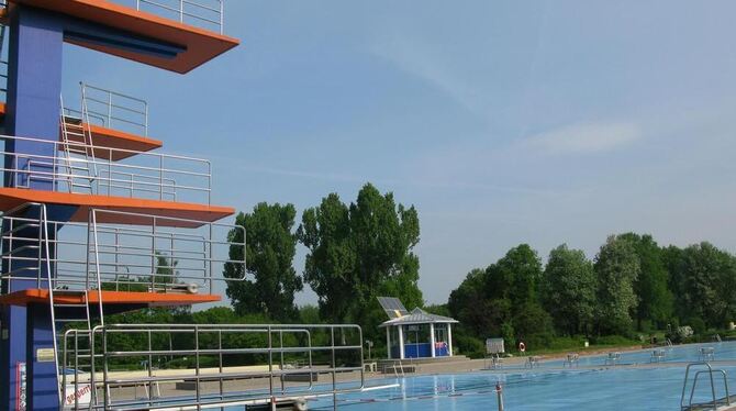 Wellenfreibad Markwasen Saisonstart 2011