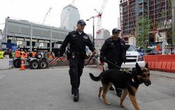 Sicherheitskräfte am Ground Zero am Tag nach Bekanntwerden der Tötung Osama Bin Ladens.