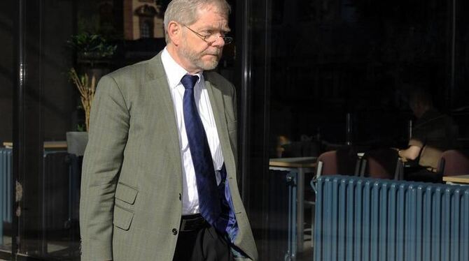 Der Sachverständige Günter Köhnken kommt zum 40. Prozesstag im Fall Jörg Kachelmann zum Landgericht in Mannheim. Der Sachverständige Günter Köhnken kommt zum 40. Prozesstag im Fall Jörg Kachelmann zum Landgericht in Mannheim.