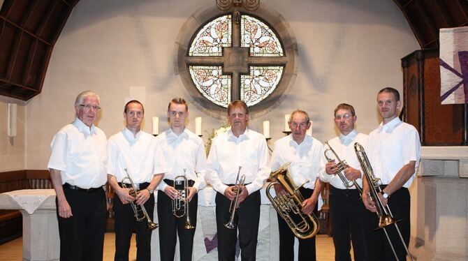 Herbert Wallner (von links) sowie Matthias Fink, Markus Jäcksch, Ulrich Reusch, Karl Weiblen, Friedemann Weiblen und Christian F