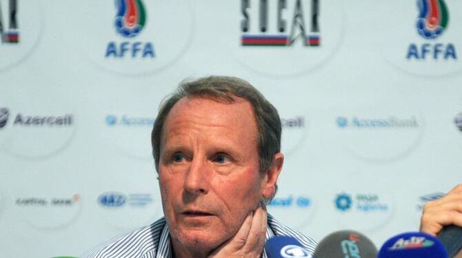 Nationaltrainer Berti Vogts will sich in Aserbaidschan durchbeißen.