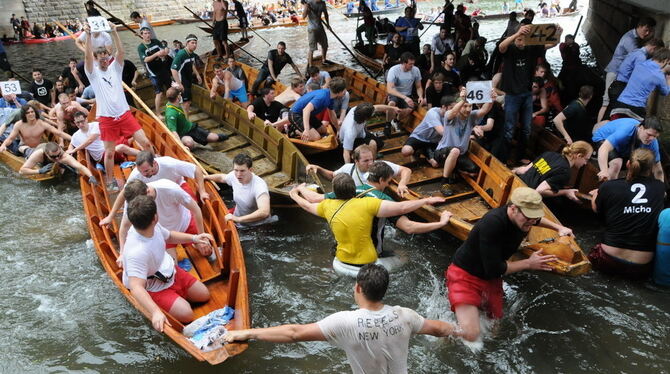 Stocherkahnrennen Tübingen 2011