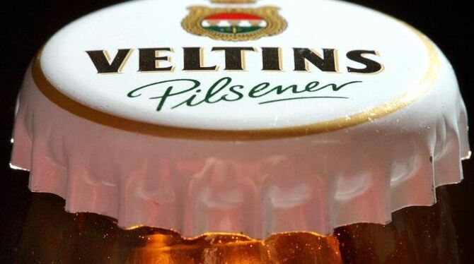 Die Sauerländer Veltins-Brauerei beobachtet den Preiskampf beim Flaschenbier mit Sorge.