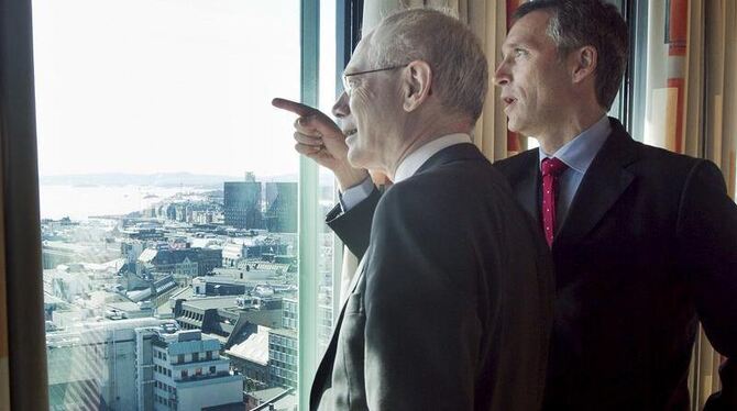Wurde nicht verletzt: Der norwegische Ministerpräsident Jens Stoltenberg (r.) mit EU-Ratspräsident Herman Van Rompuy. (Archiv