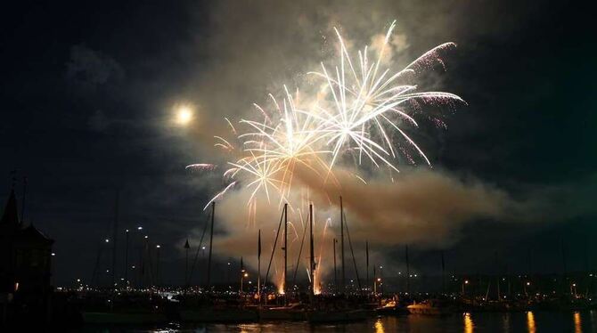 Prächtiges Feuerwehr beim Seenachtsfest Konstanz.