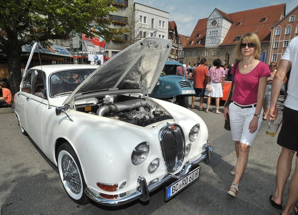 Oldtimertreffen auf dem Reutlinger Marktplatz August 2011