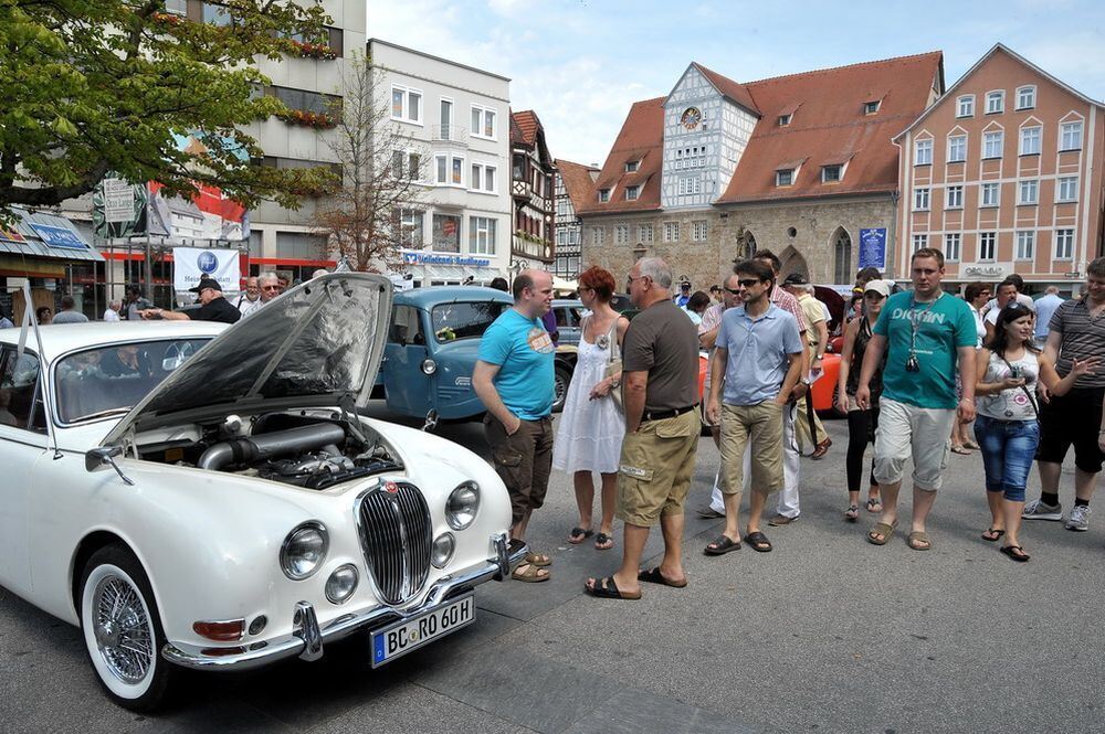 Oldtimertreffen auf dem Reutlinger Marktplatz August 2011