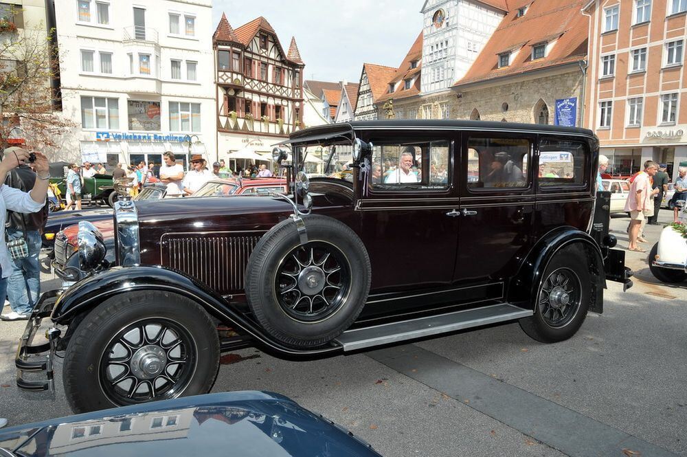 Oldtimertreffen auf dem Reutlinger Marktplatz August 2011